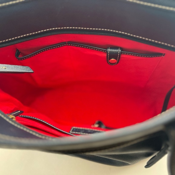 Dooney and Bourke tote bag set (3pack - tote, wallet and twilly) - Picture 8 of 10